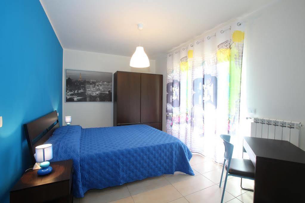 Moon River Guest House Pescara Eksteriør billede